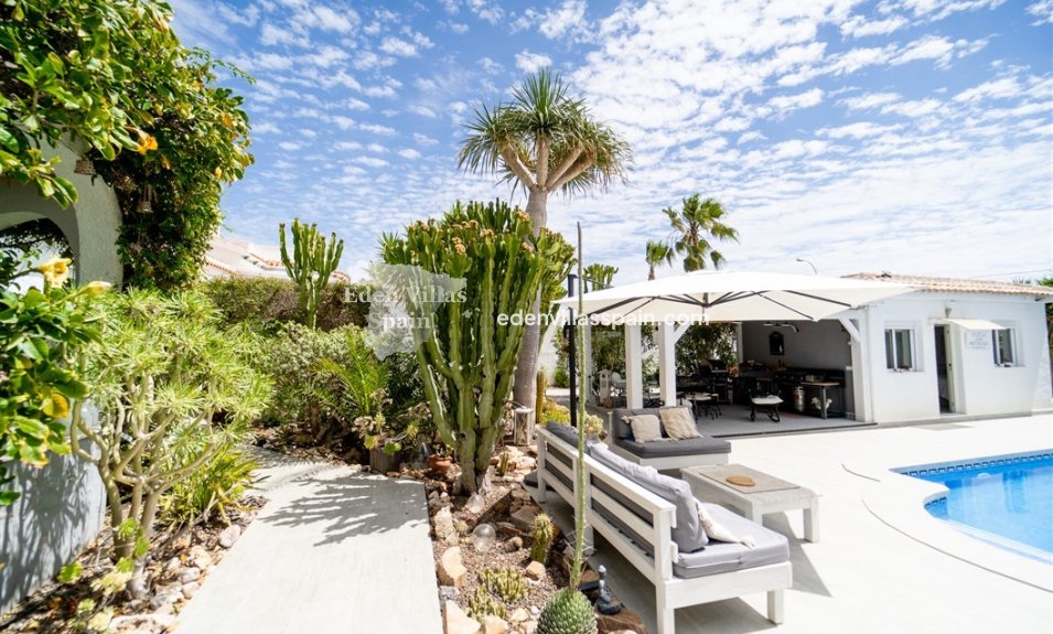 Resale - Urbanisation detached Villa - Torrevieja