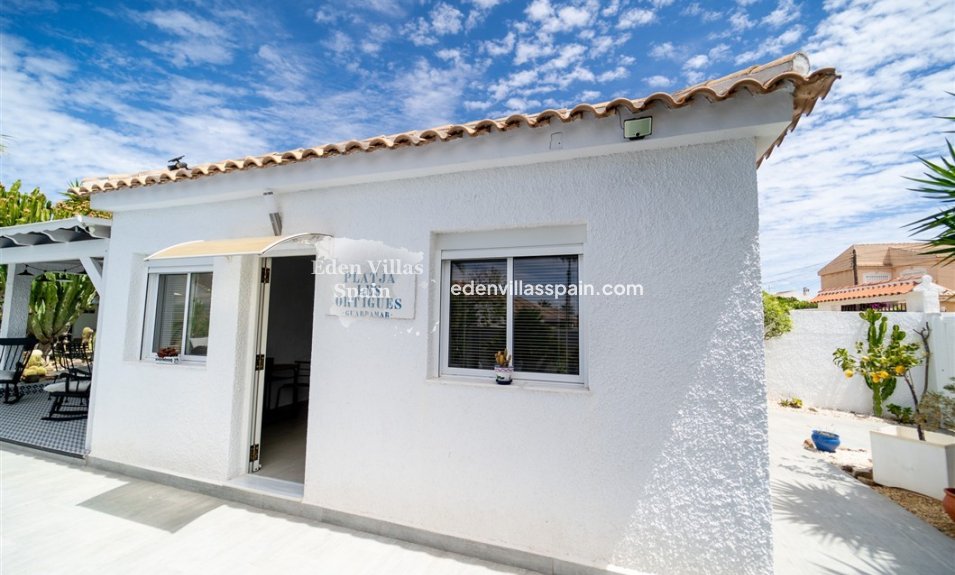 Resale - Urbanisation detached Villa - Torrevieja