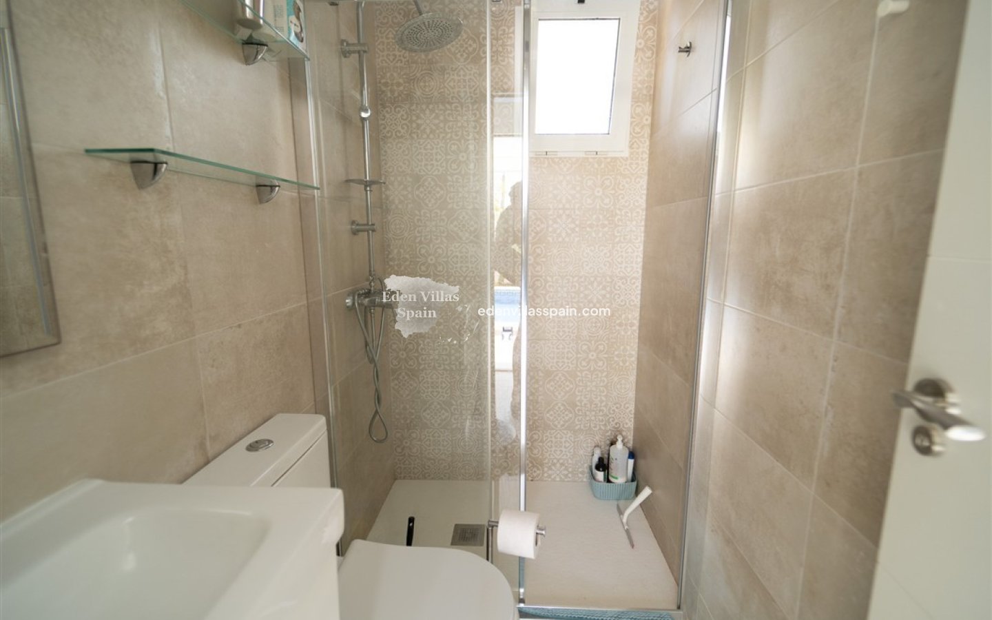 Resale - Urbanisation detached Villa - Torrevieja