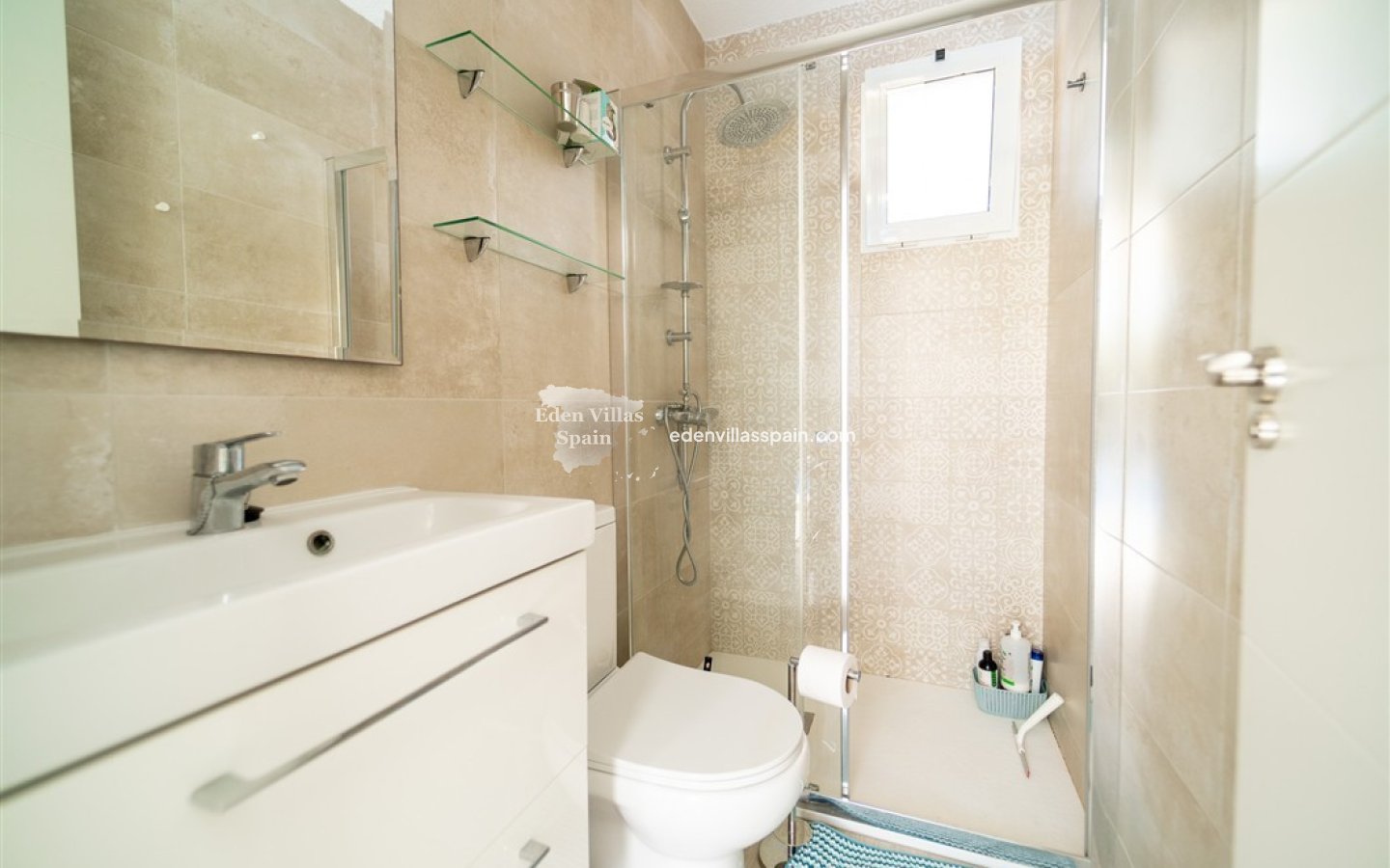 Resale - Urbanisation detached Villa - Torrevieja