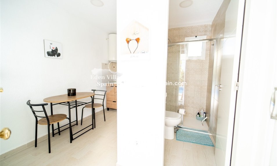 Resale - Urbanisation detached Villa - Torrevieja