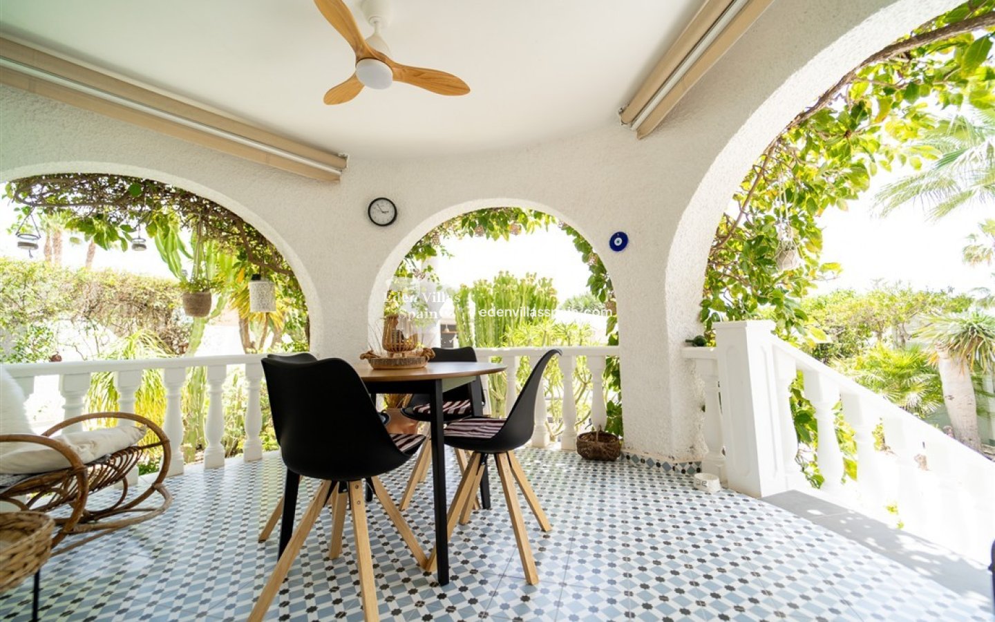 Resale - Urbanisation detached Villa - Torrevieja