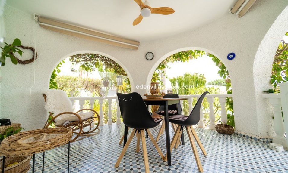 Resale - Urbanisation detached Villa - Torrevieja