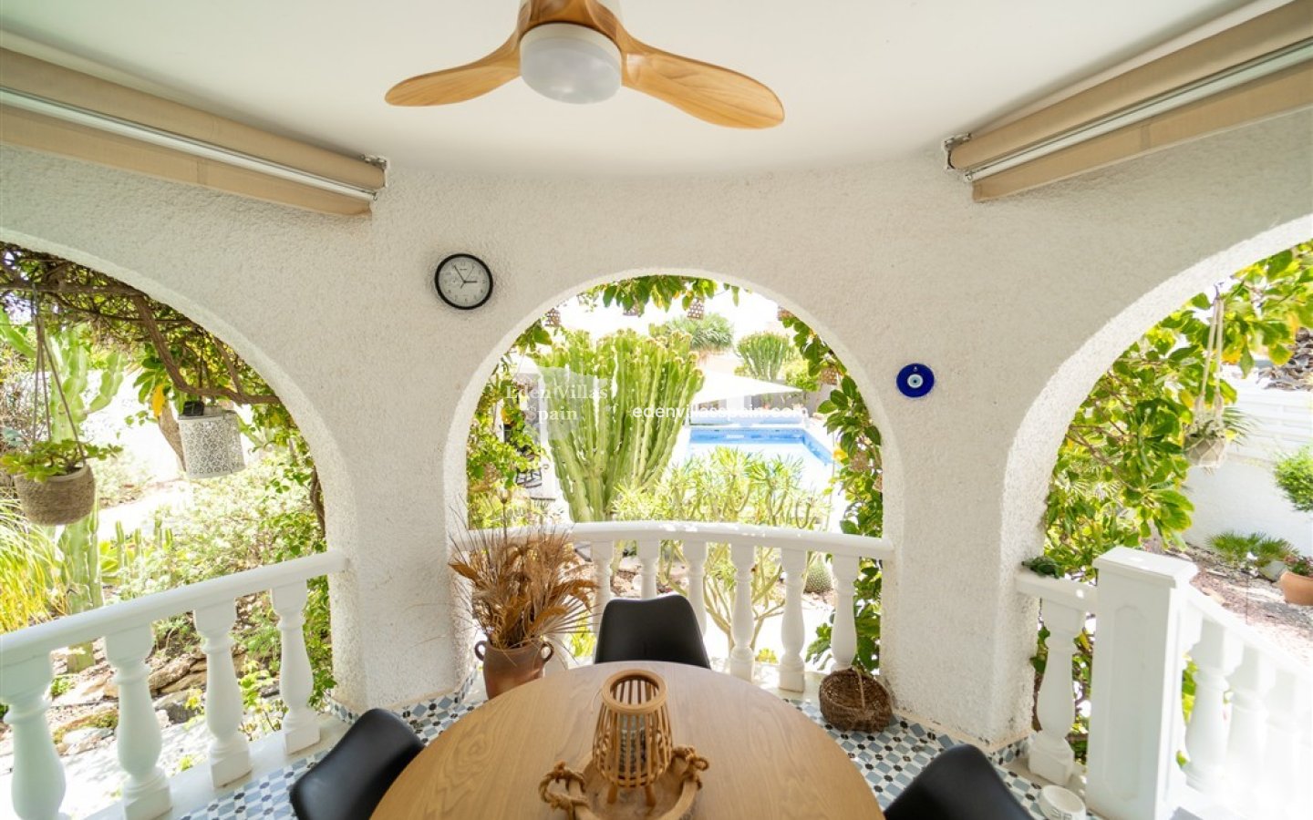 Resale - Urbanisation detached Villa - Torrevieja