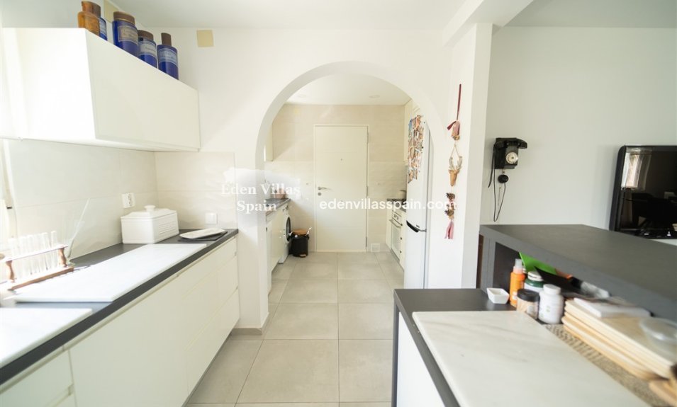 Resale - Urbanisation detached Villa - Torrevieja