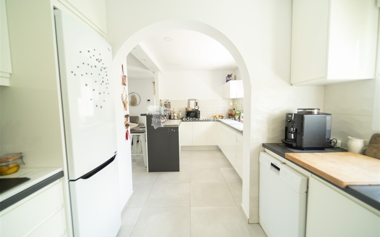 Resale - Urbanisation detached Villa - Torrevieja