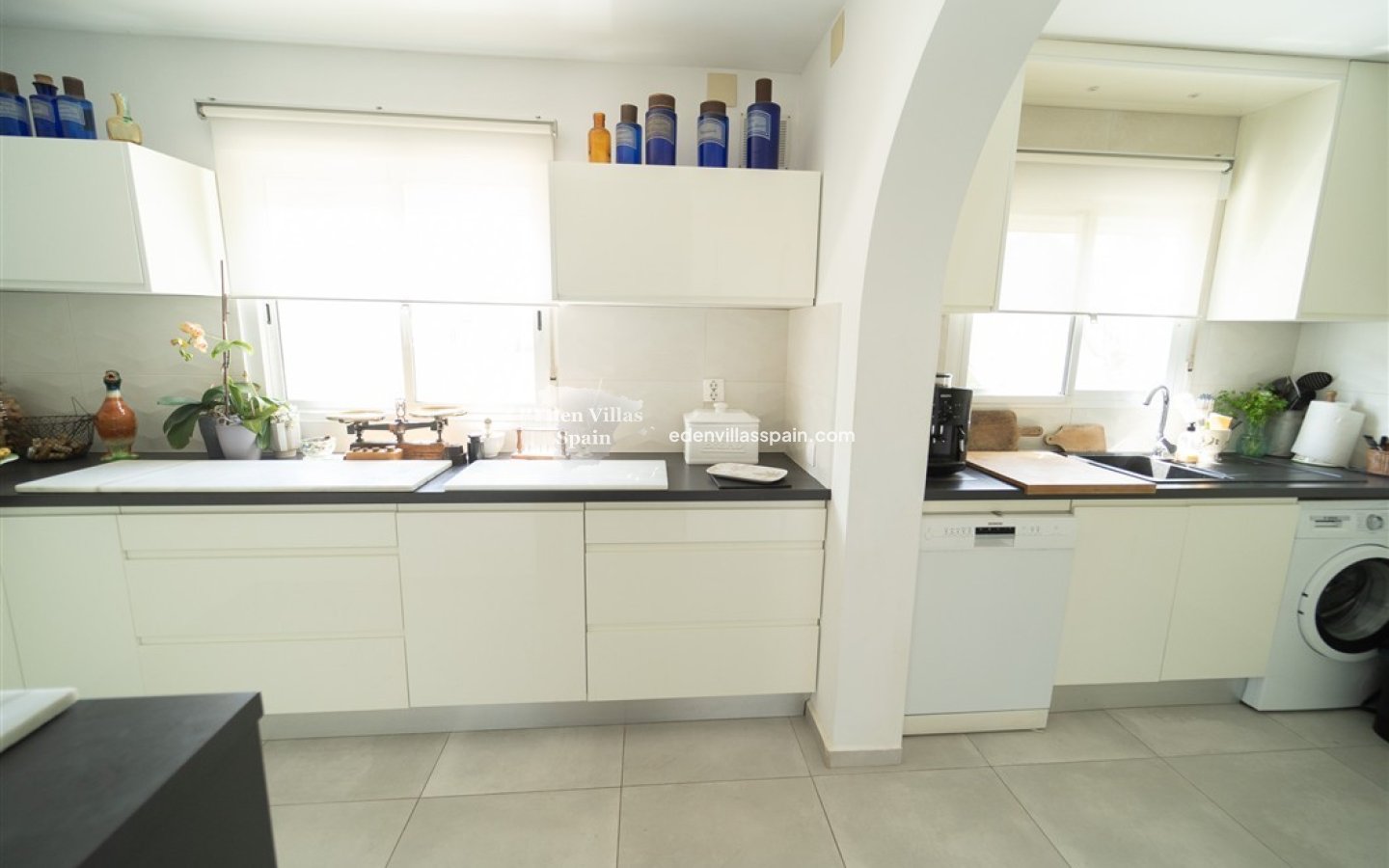 Resale - Urbanisation detached Villa - Torrevieja