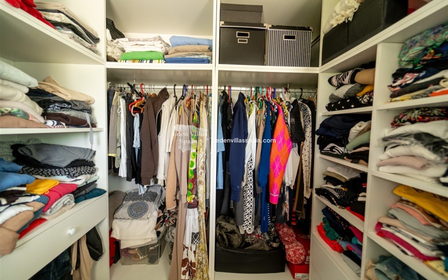 Resale - Urbanisation detached Villa - Torrevieja