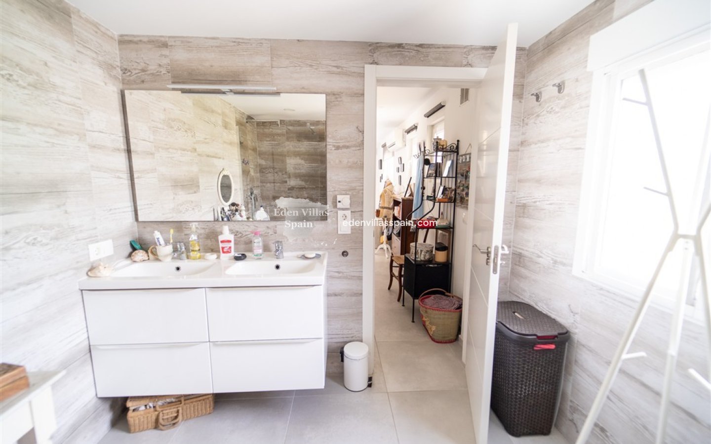 Resale - Urbanisation detached Villa - Torrevieja