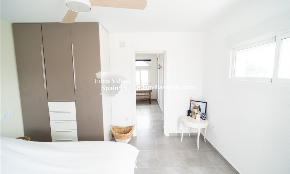 Resale - Urbanisation detached Villa - Torrevieja