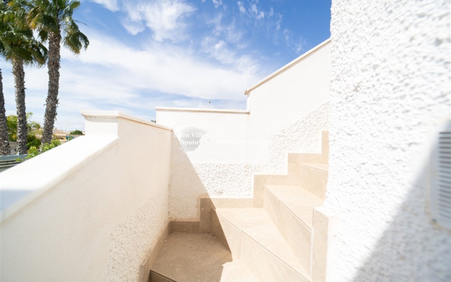 Resale - Urbanisation detached Villa - Torrevieja