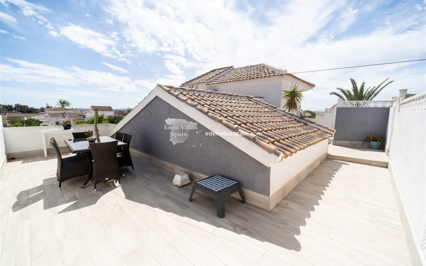 Resale - Urbanisation detached Villa - Torrevieja