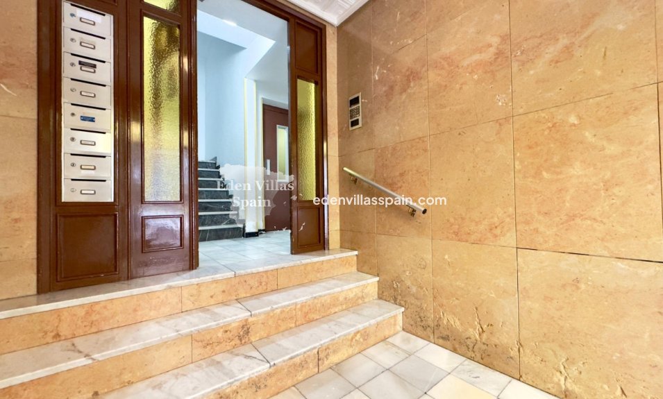 Revente - Appartement - Elche