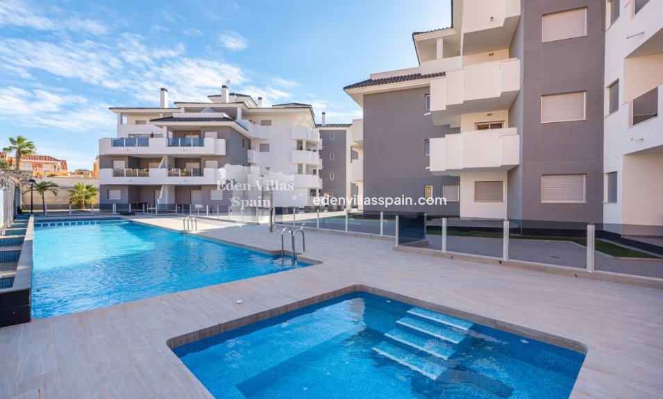 Revente - Appartement sur ​​la côte - Orihuela Costa