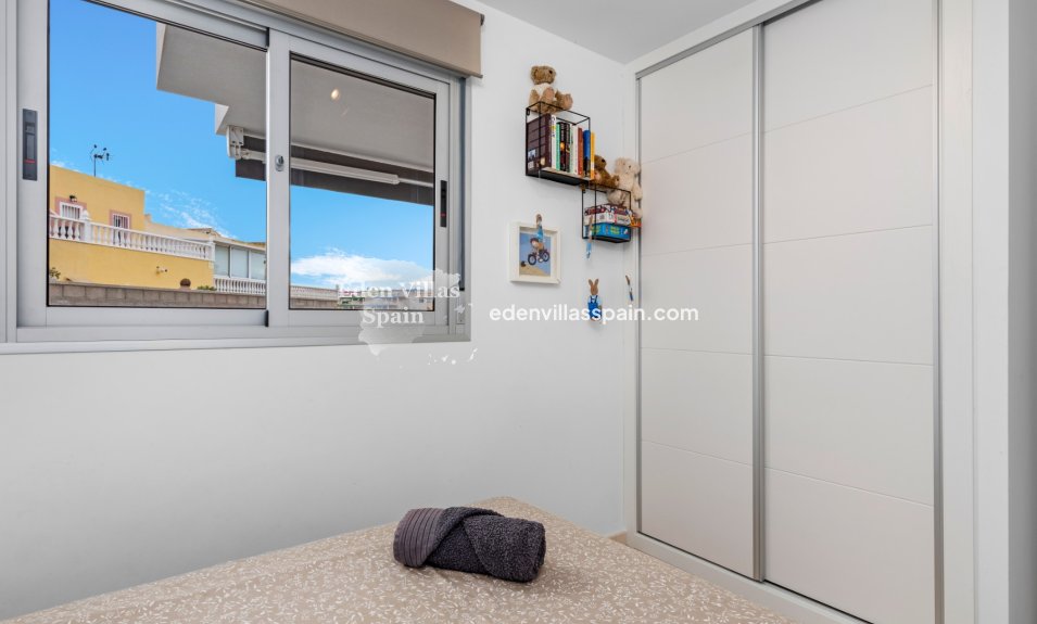 Revente - Appartement sur ​​la côte - Orihuela Costa