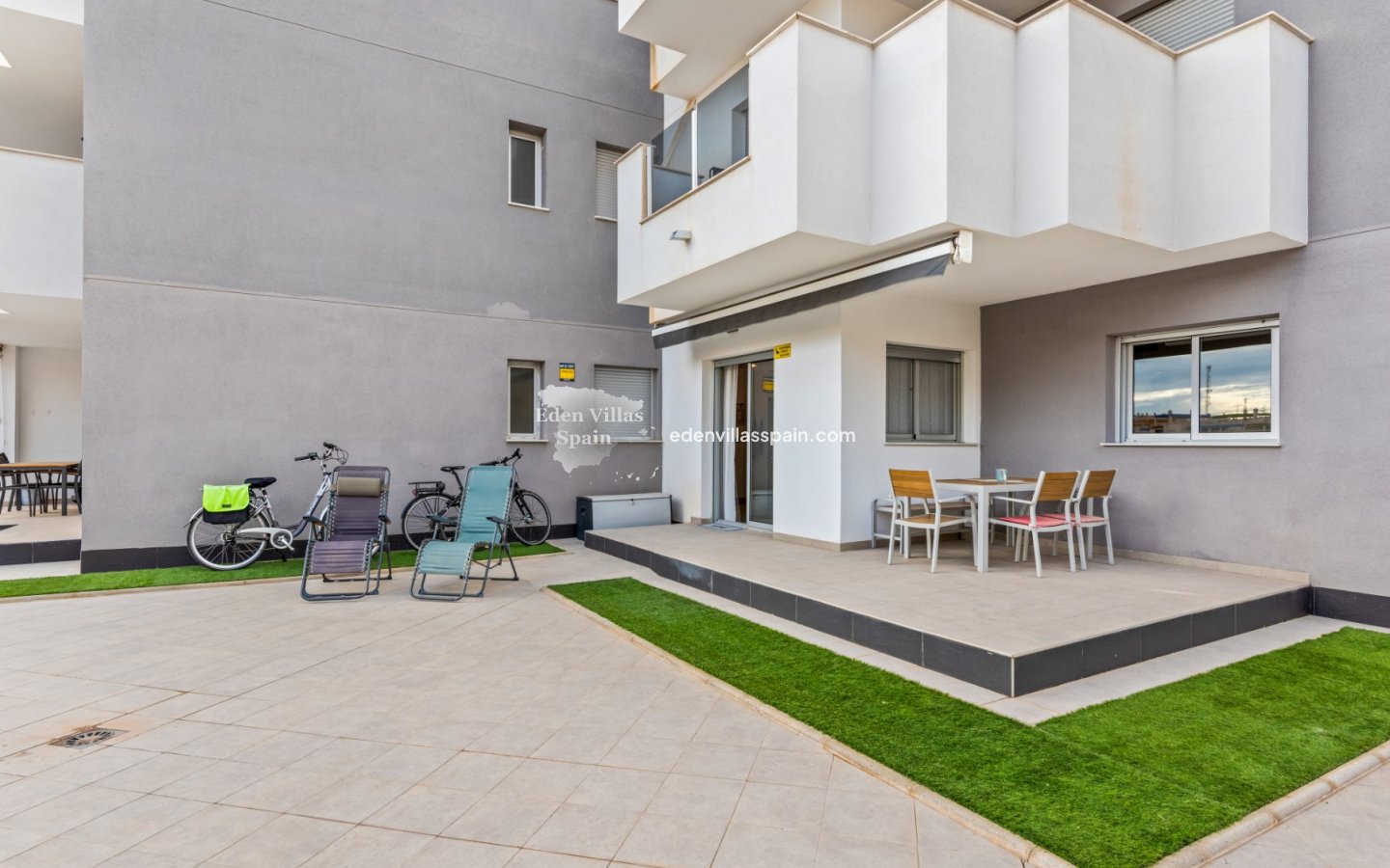 Revente - Appartement sur ​​la côte - Orihuela Costa