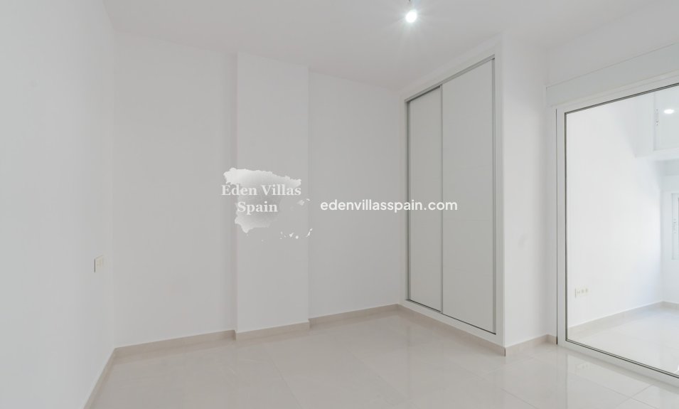 Revente - Appartement sur ​​la côte - Torrevieja