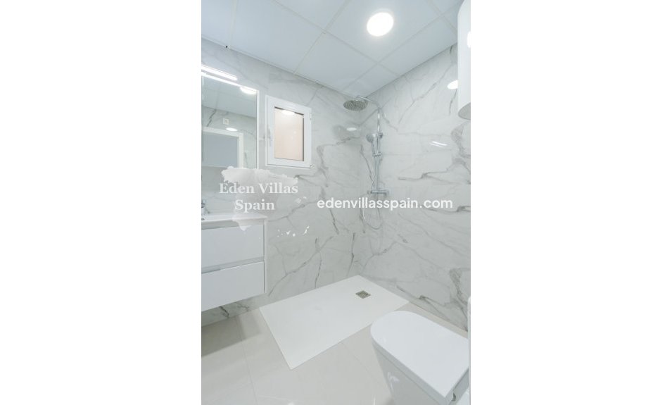 Revente - Appartement sur ​​la côte - Torrevieja
