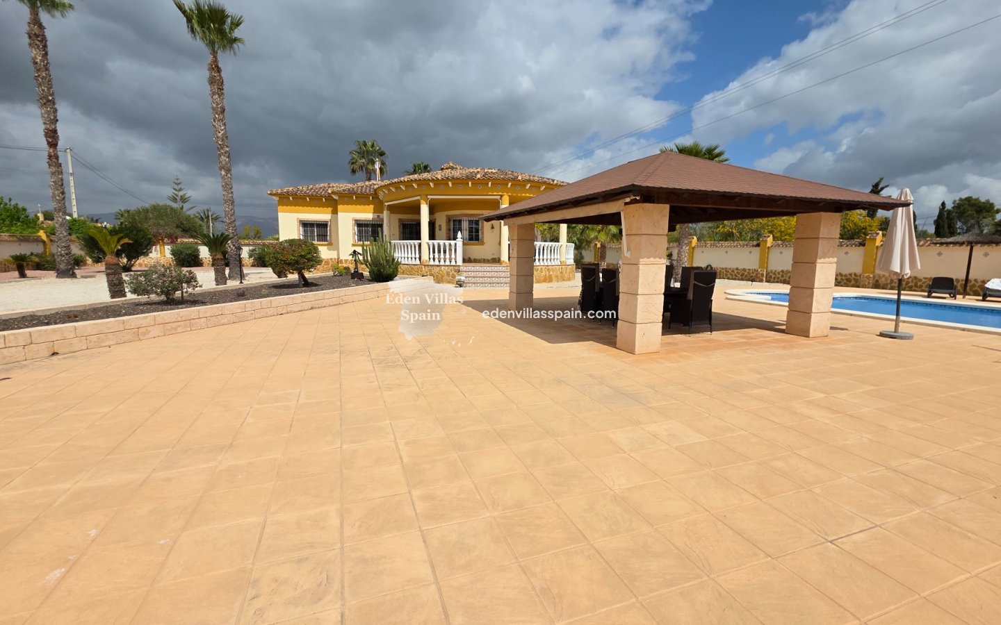 Revente - Maison de campagne - Catral