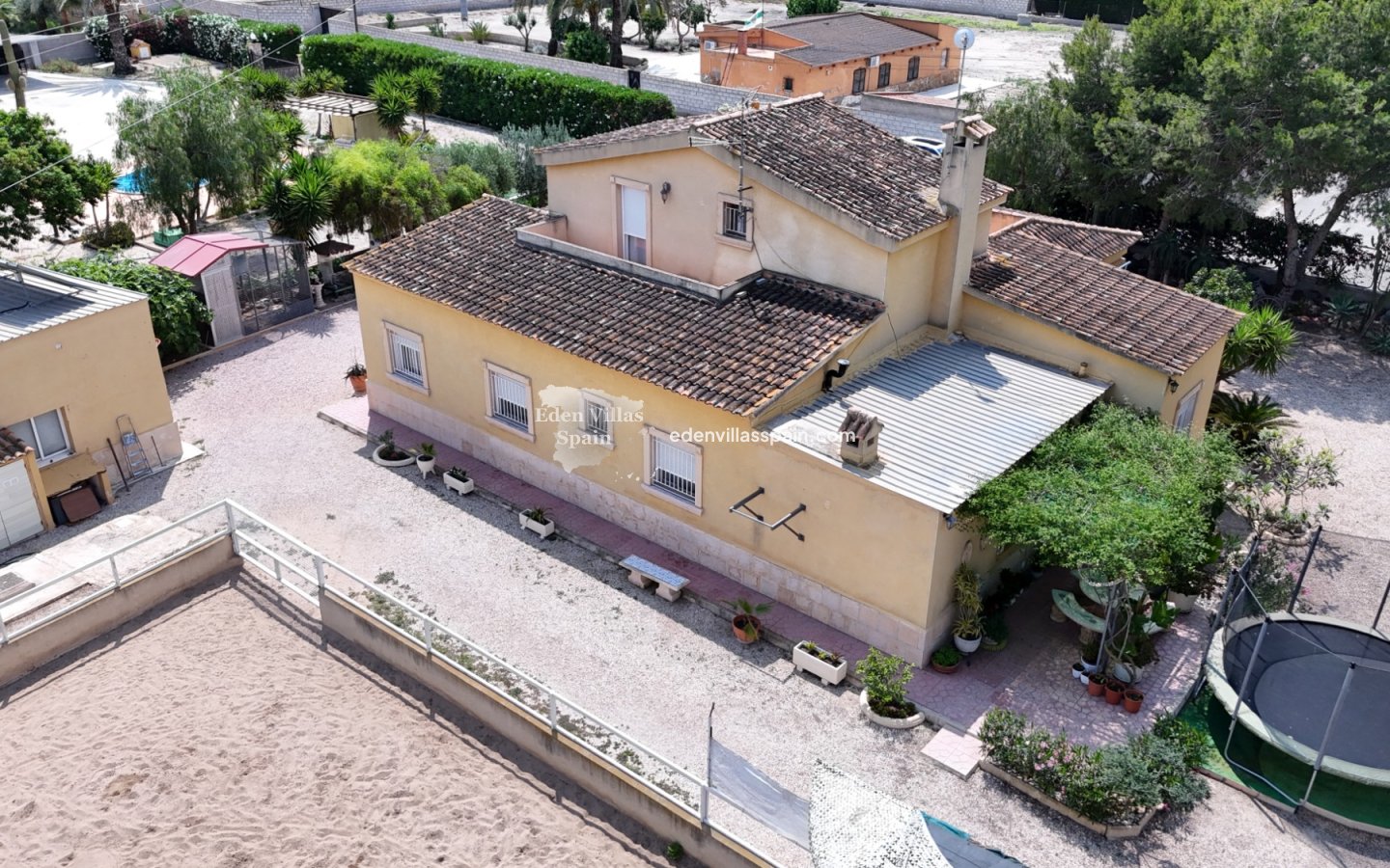 Revente - Maison de campagne - La Marina