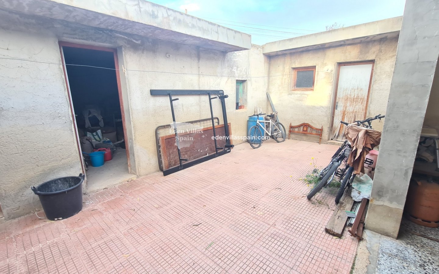 Revente - Maison de campagne - Santa Pola