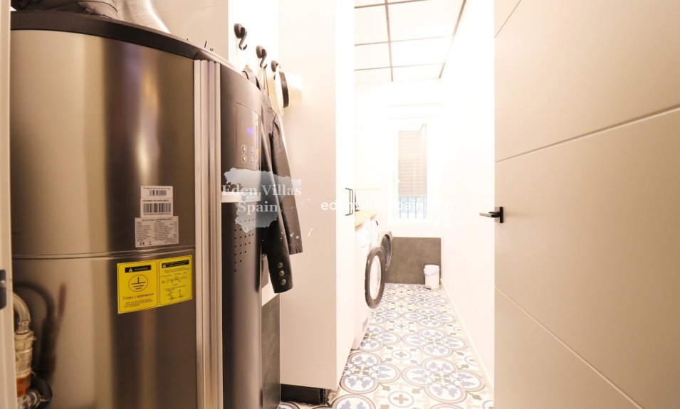 Revente - Maison de campagne - Santa Pola