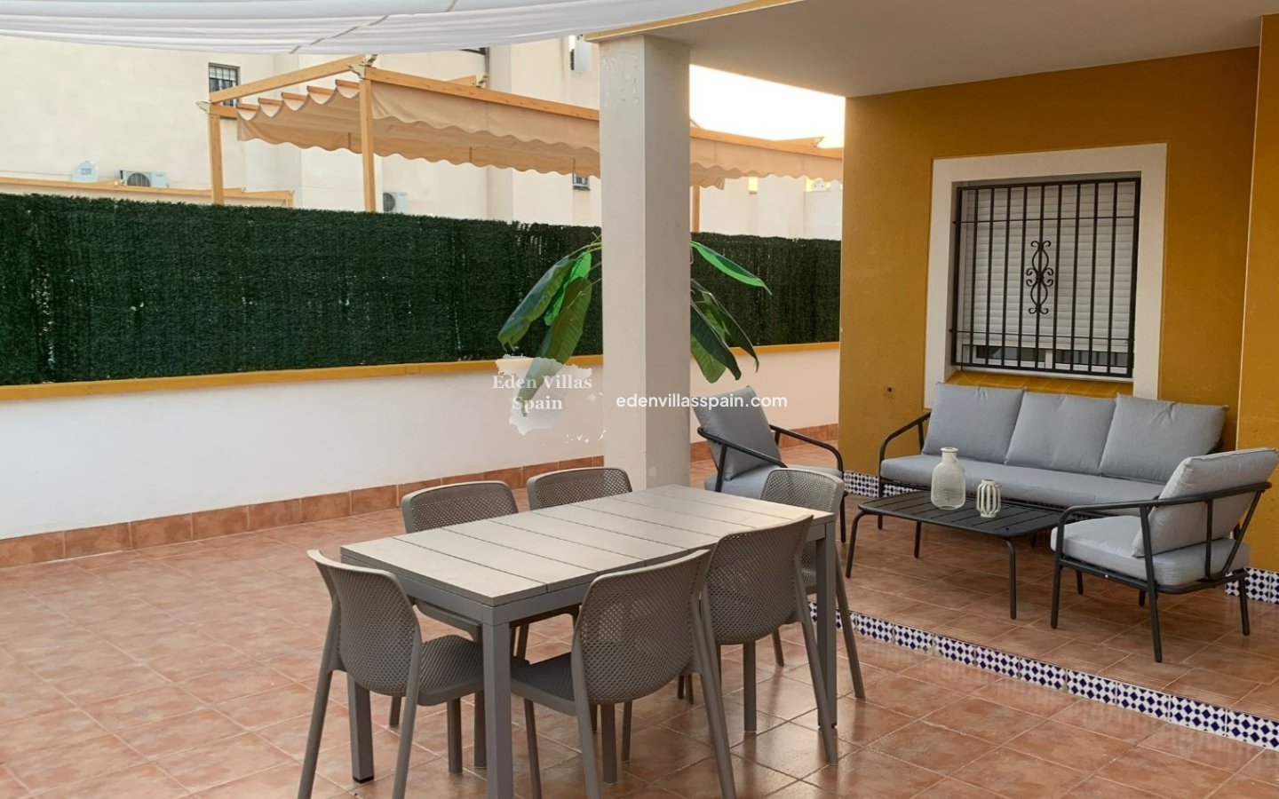 Segunda Mano - Apartamento en la costa - Arenales del Sol