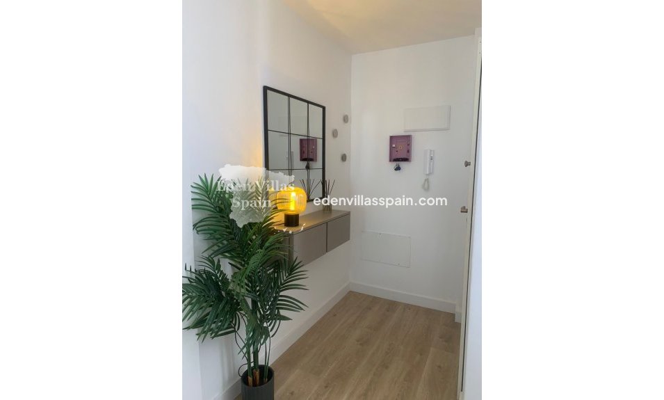 Segunda Mano - Apartamento en la costa - Arenales del Sol