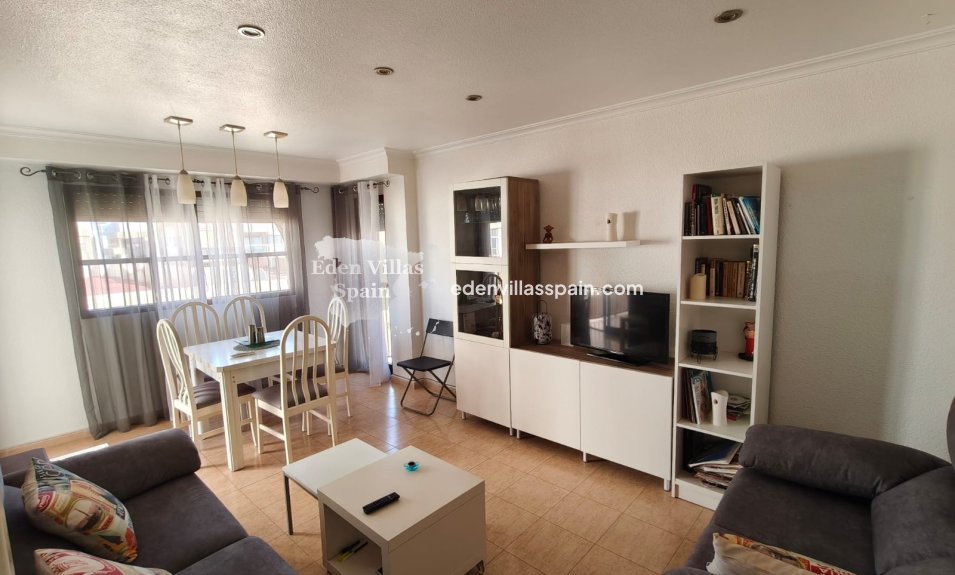 Segunda Mano - Apartamento en la costa - Santa Pola