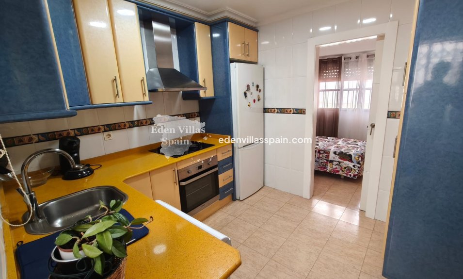 Segunda Mano - Apartamento en la costa - Santa Pola
