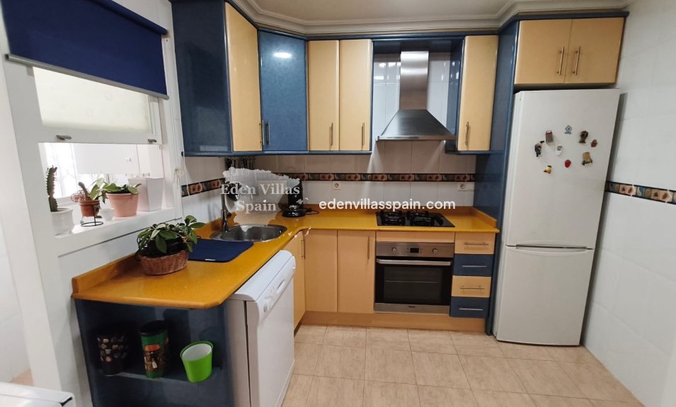 Segunda Mano - Apartamento en la costa - Santa Pola