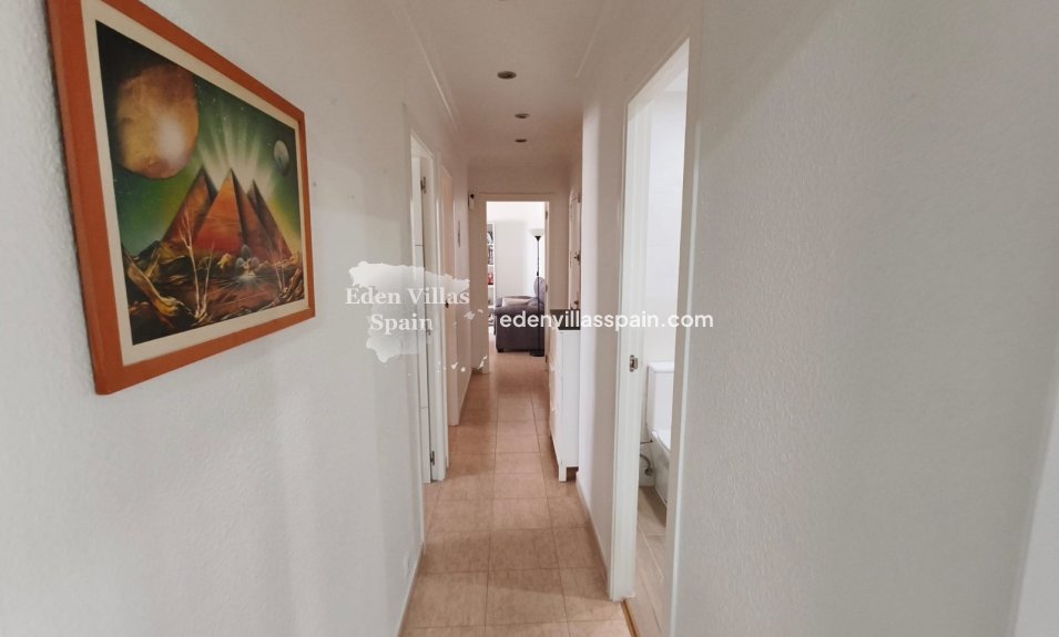 Segunda Mano - Apartamento en la costa - Santa Pola