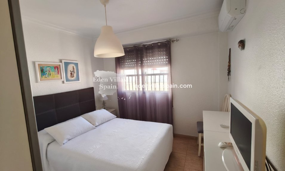 Segunda Mano - Apartamento en la costa - Santa Pola