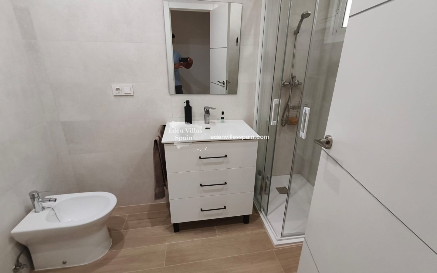 Segunda Mano - Apartamento en la costa - Santa Pola