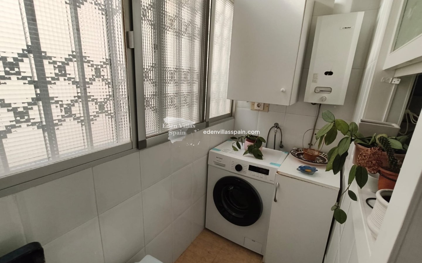 Segunda Mano - Apartamento en la costa - Santa Pola