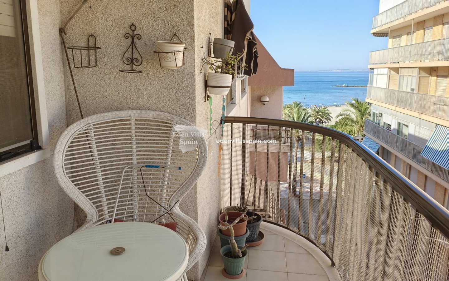 Segunda Mano - Apartamento en la costa - Santa Pola