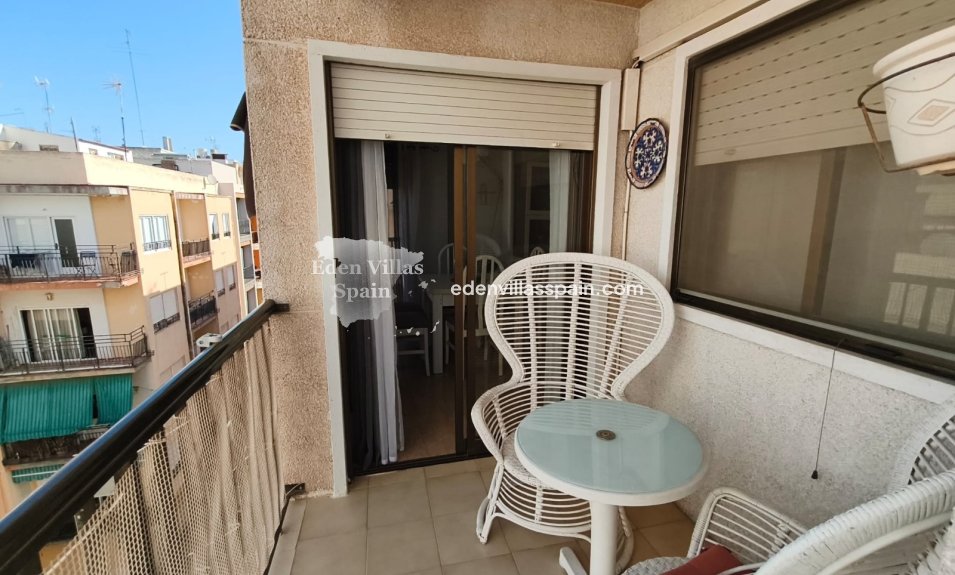 Segunda Mano - Apartamento en la costa - Santa Pola