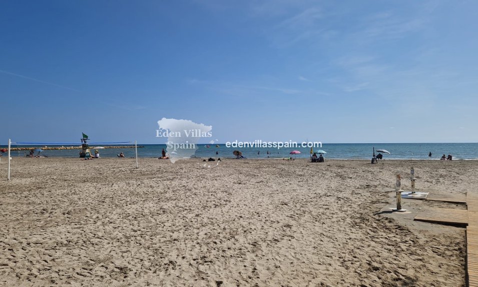 Segunda Mano - Apartamento en la costa - Santa Pola