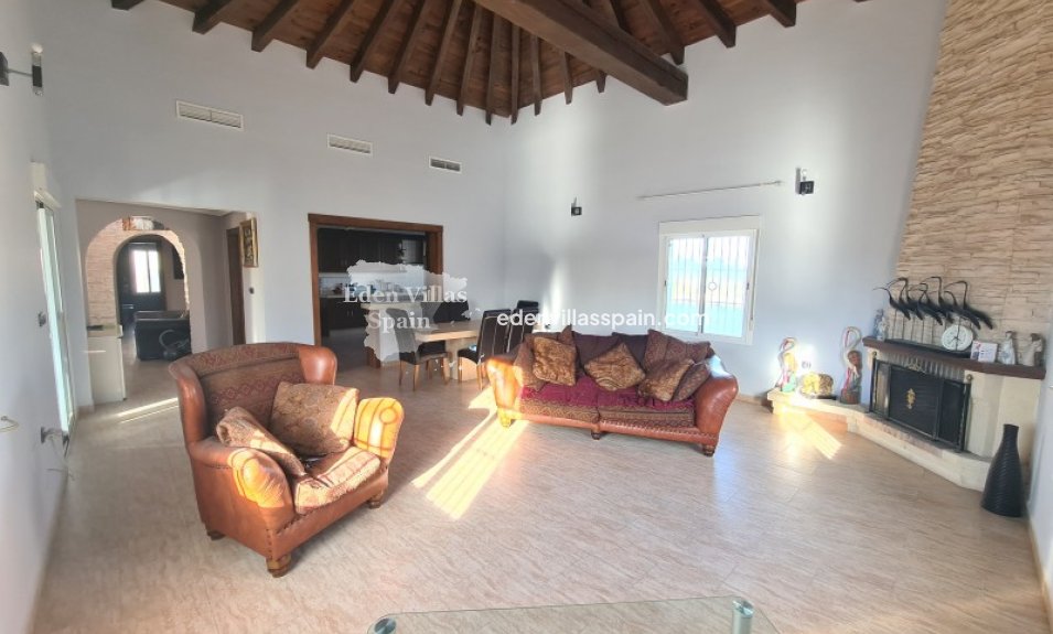 Segunda Mano - Casa de campo - Catral