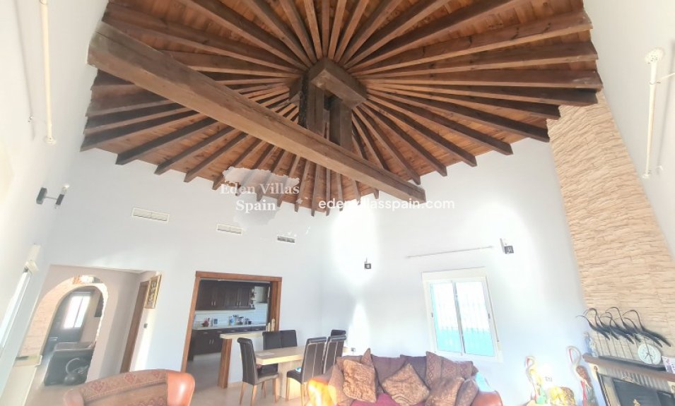 Segunda Mano - Casa de campo - Catral