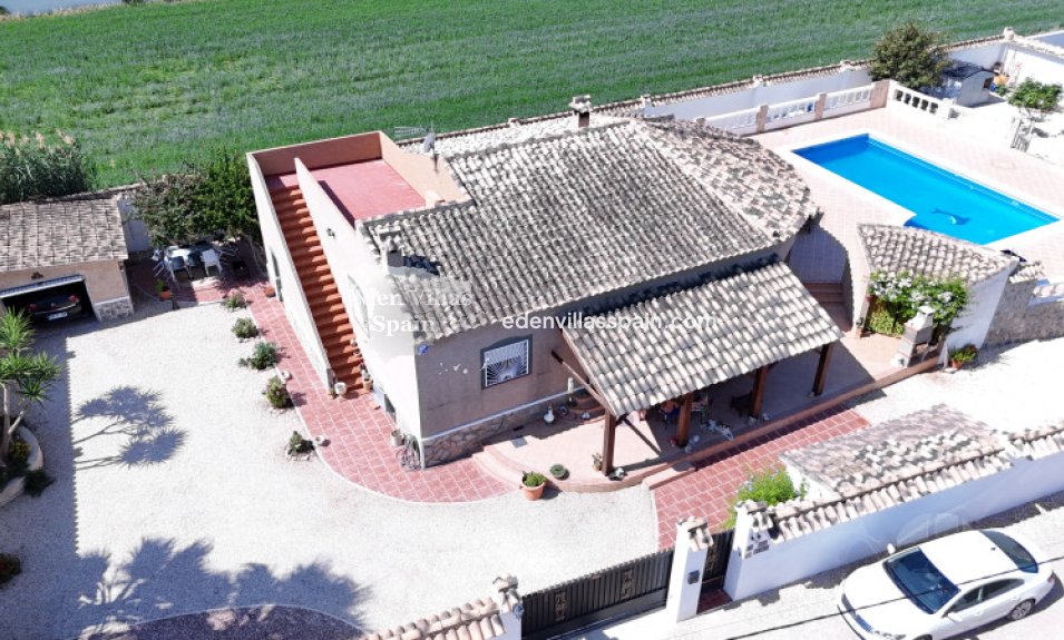 Segunda Mano - Casa de campo - Catral