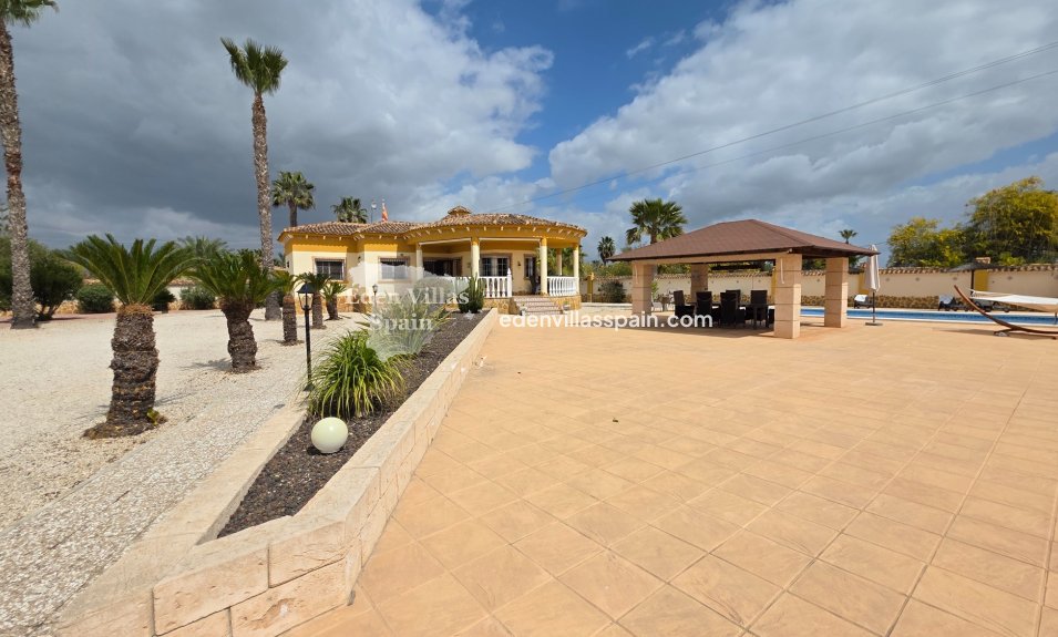 Segunda Mano - Casa de campo - Catral