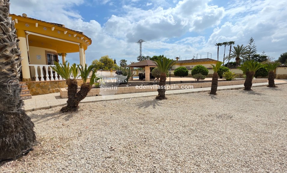 Segunda Mano - Casa de campo - Catral