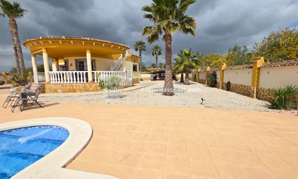 Segunda Mano - Casa de campo - Catral