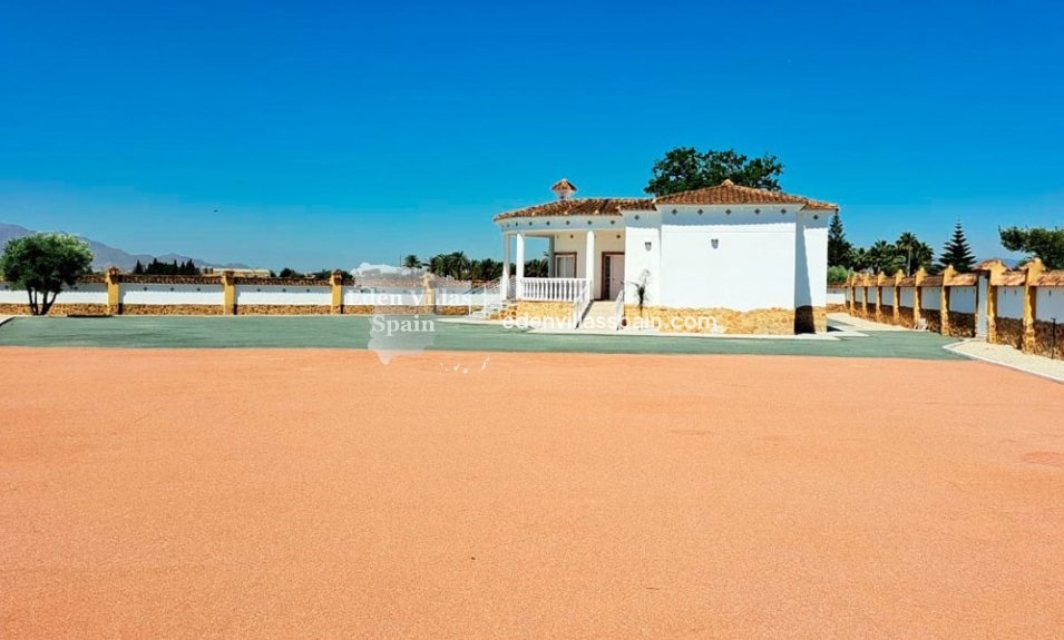 Segunda Mano - Casa de campo - Catral
