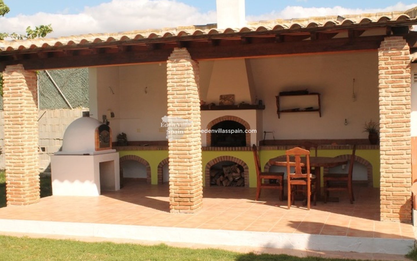 Segunda Mano - Casa de campo - Dolores