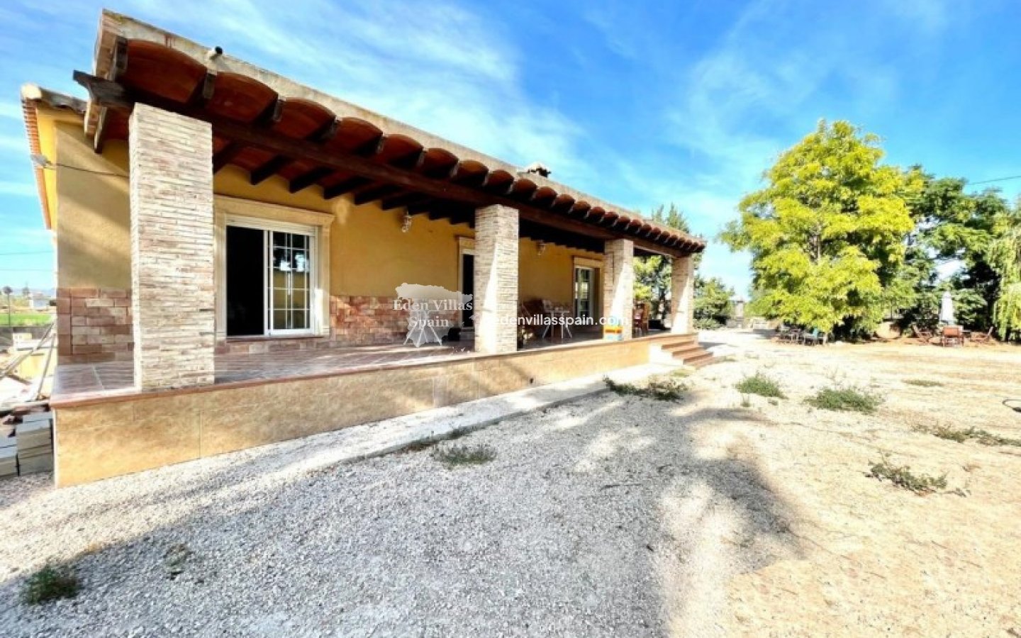 Segunda Mano - Casa de campo - Dolores