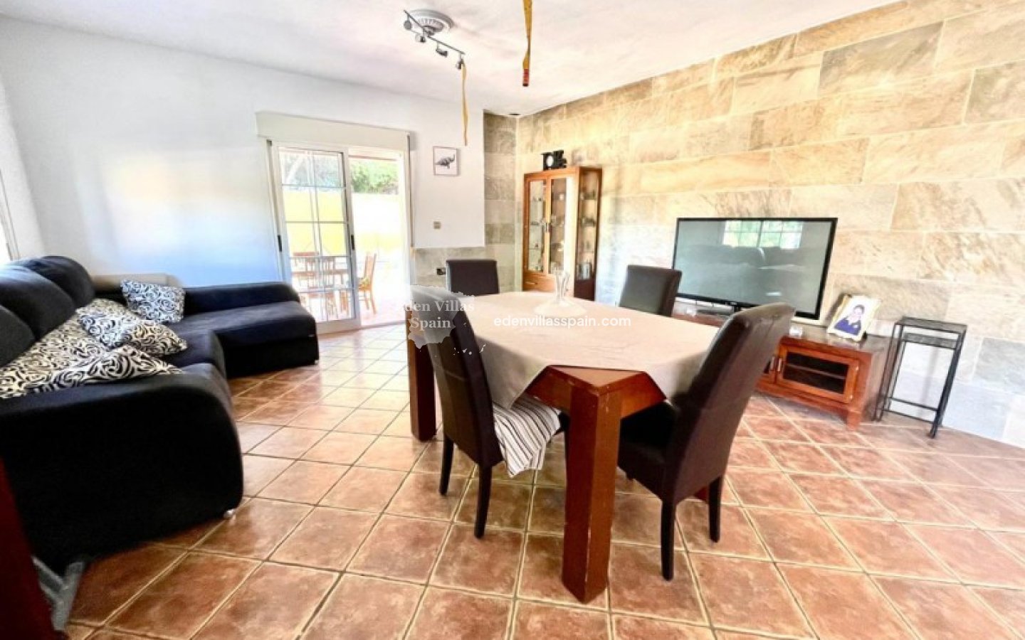 Segunda Mano - Casa de campo - Dolores