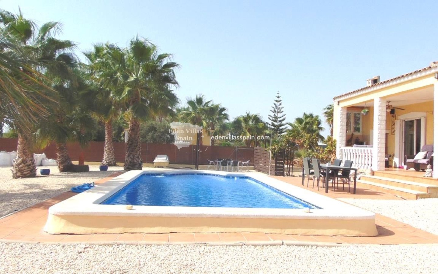 Segunda Mano - Casa de campo - Dolores