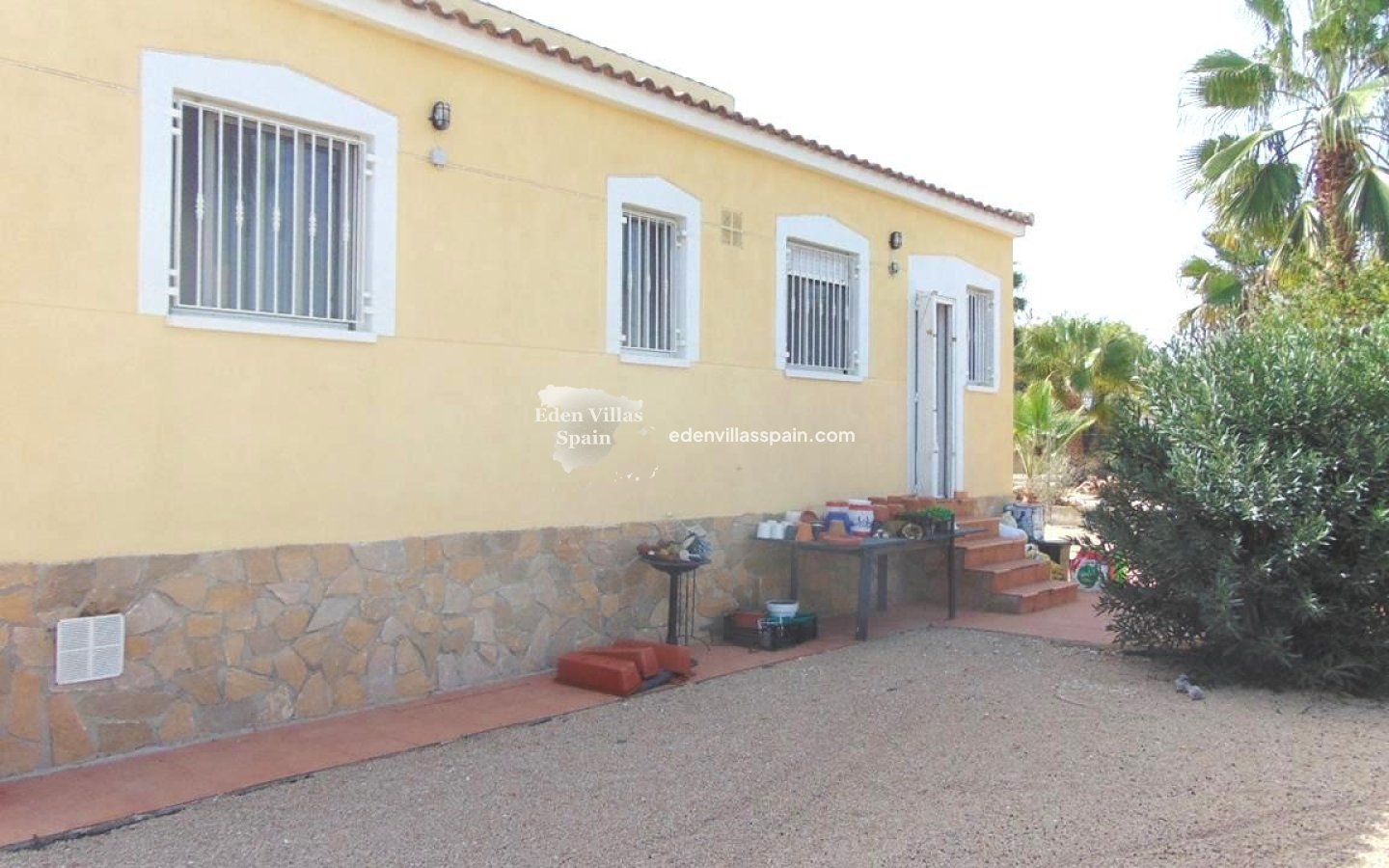 Segunda Mano - Casa de campo - Dolores